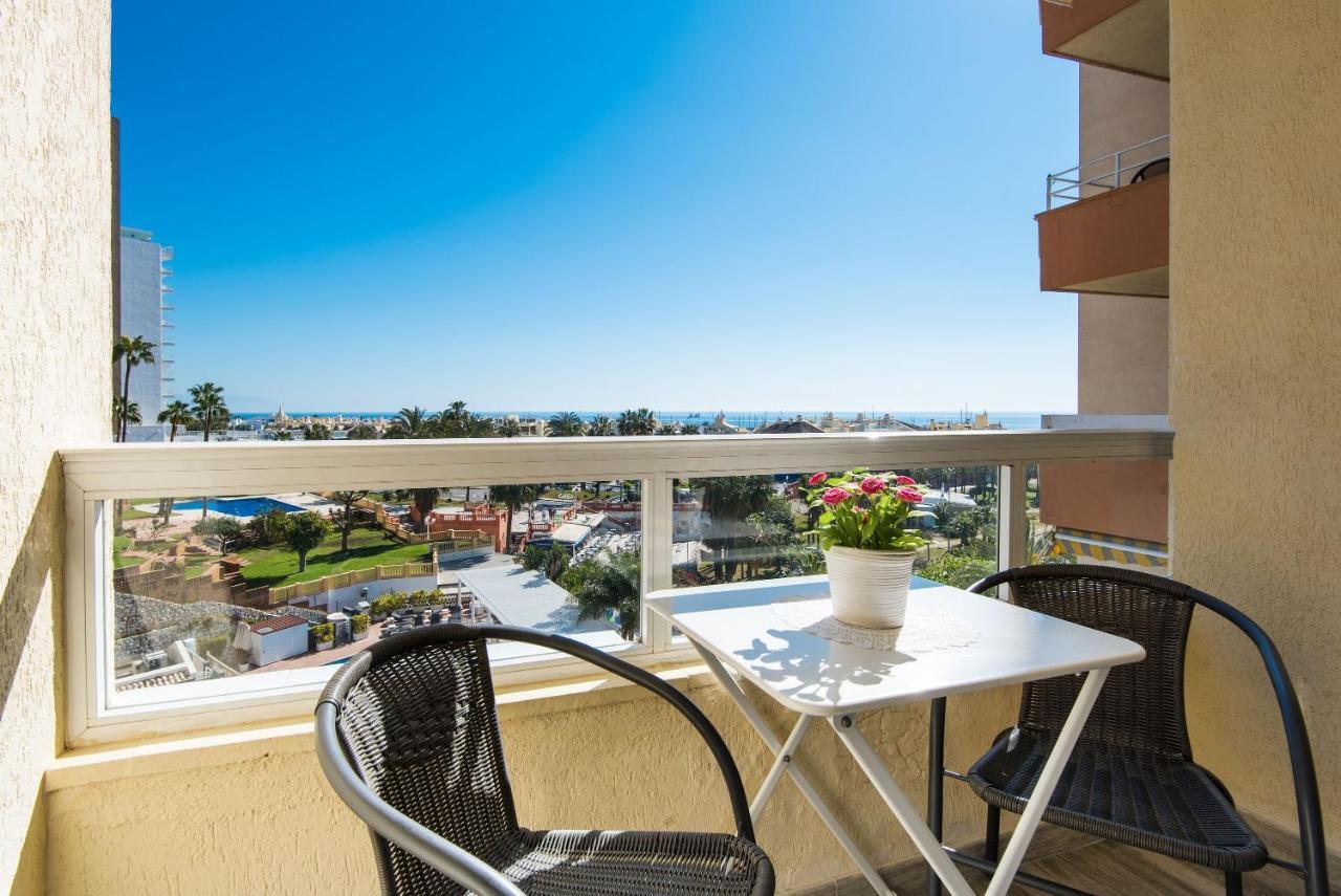 Beachfront Apartment Puerto Marina Бенальмадена Экстерьер фото